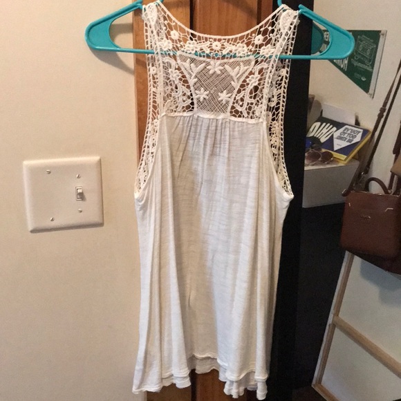 Aeropostale tank top with lace - Picture 2 of 3
